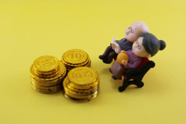 都是退休工人，但養(yǎng)老金待遇差距卻很大，這公平嗎？